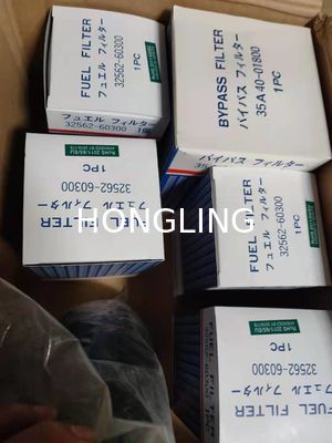32562-60300 32562-6030032562-60300 Engine Part Fuel Filter 32562-60300 For Japanese Truck